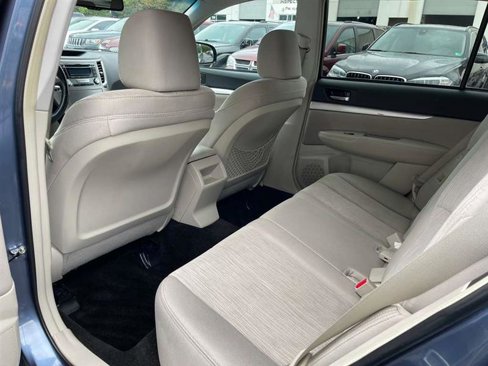 Used 2013 Subaru Outback 2.5i Premium w/ All-Weather Pkg image 16