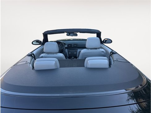 Used 2008 BMW 135i Convertible image 11