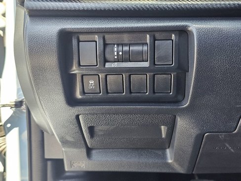 Used 2022 Subaru Crosstrek 2.0i Premium image 25