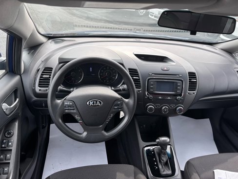 Used 2018 Kia Forte LX w/ LX Rear Camera Package image 12