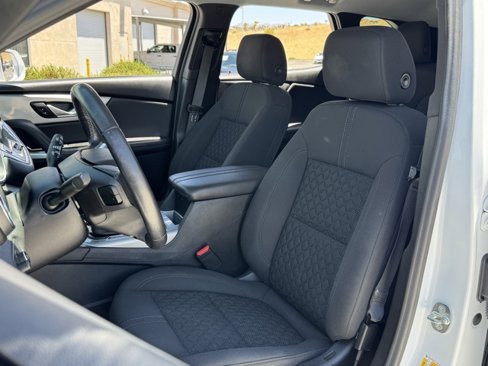 Used 2020 Chevrolet Blazer LT image 29