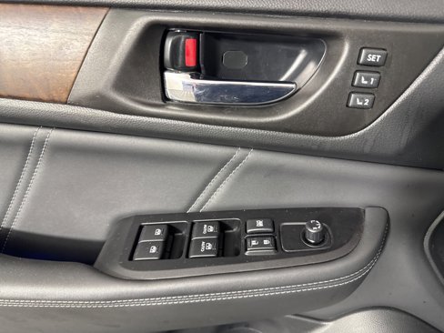 Used 2018 Subaru Outback 2.5i Limited image 23
