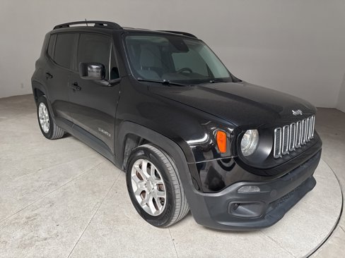 Used 2016 Jeep Renegade Latitude image 4