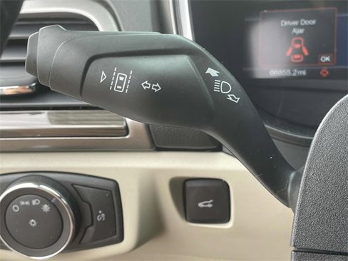 Used 2020 Ford Fusion SEL image 17