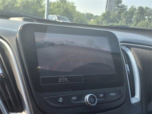 Used 2022 Chevrolet Malibu LT image 5