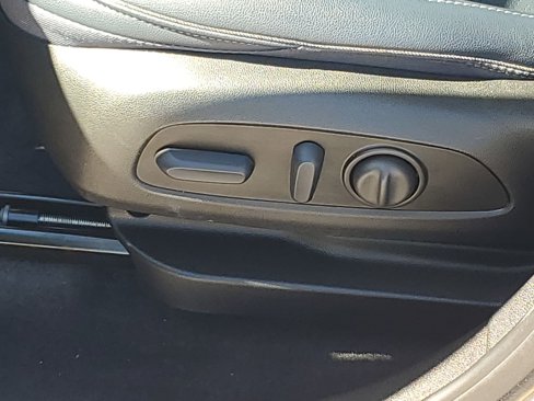 Used 2023 Chevrolet Bolt EUV LT w/ Convenience Package image 29