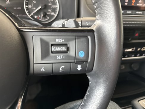 Used 2021 Nissan Rogue SV w/ Premium Package image 35
