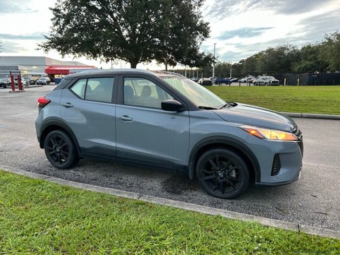 Used 2023 Nissan Kicks SV image 7