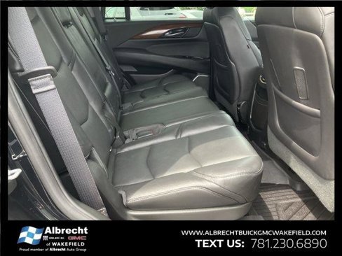 Used 2018 Cadillac Escalade Luxury image 13