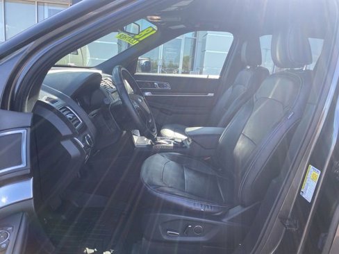 Used 2018 Ford Explorer Limited w/ Ford Safe & Smart Package image 20