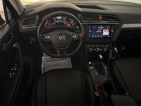 Used 2019 Volkswagen Tiguan SE w/ Panoramic Sunroof Package image 40