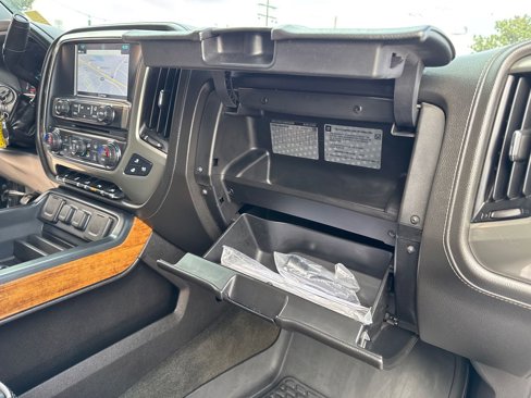 Used 2017 Chevrolet Silverado 1500 High Country image 44