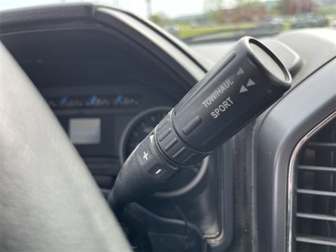 Used 2017 Ford F150 XLT image 14