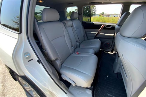 Used 2013 Toyota Highlander Limited image 28