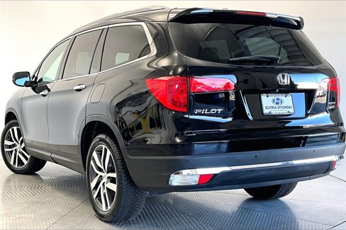 Used 2016 Honda Pilot Touring image 11