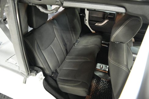 Used 2016 Jeep Wrangler Unlimited Sahara w/ Connectivity Group image 15