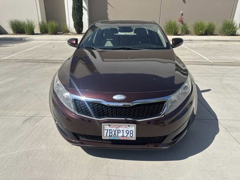 Used 2013 Kia Optima EX w/ Premium Pkg image 2