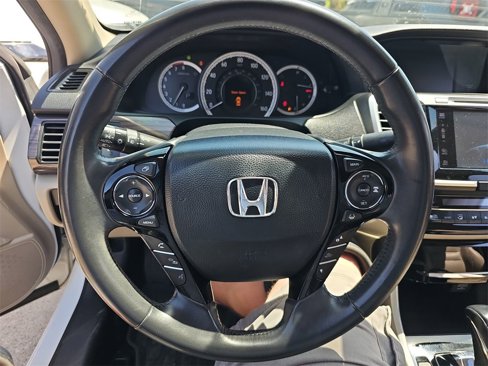 Used 2016 Honda Accord EX-L image 11