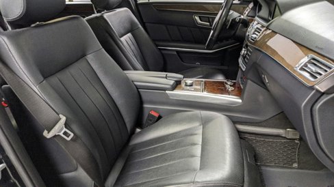Used 2014 Mercedes-Benz E 550 4MATIC Sedan image 27
