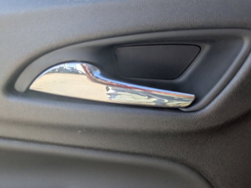 Used 2022 Chevrolet Equinox LT image 25