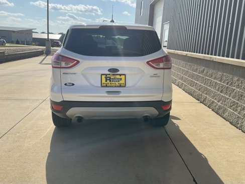 Used 2015 Ford Escape SE image 5