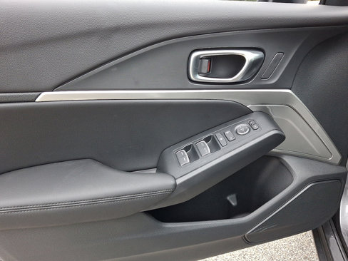 New 2025 Acura Integra image 8