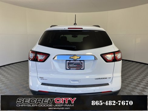 Used 2016 Chevrolet Traverse LT image 6