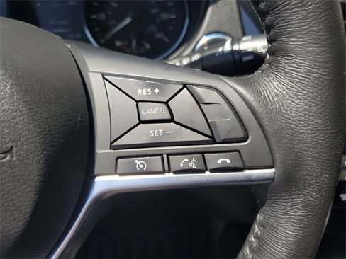 Used 2017 Nissan Rogue Sport SL image 19