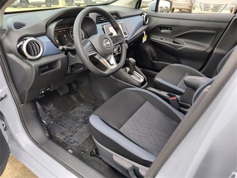 New 2025 Nissan Versa SV image 2