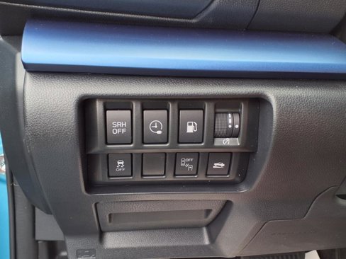 Used 2020 Subaru Crosstrek Hybrid image 12