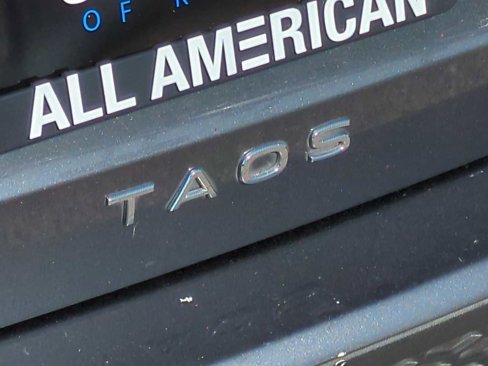 Used 2022 Volkswagen Taos S image 31