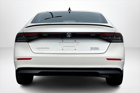 Used 2023 Honda Accord Sport image 6