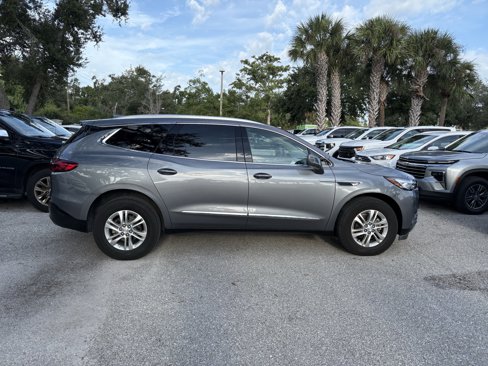 Used 2020 Buick Enclave Essence image 7