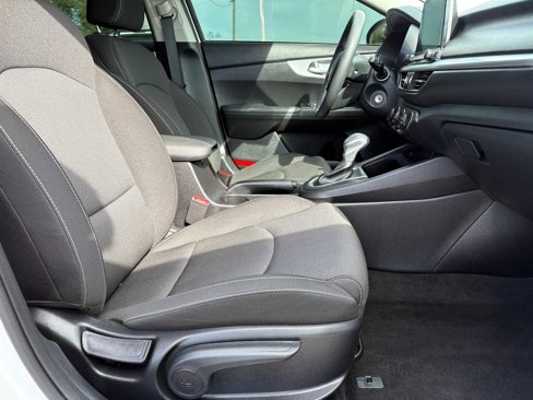 Used 2024 Kia Forte LXS image 18