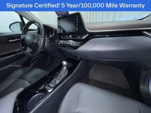 Used 2022 Toyota C-HR Limited image 13
