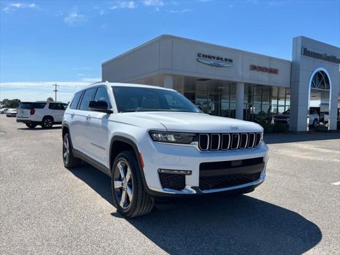 Certified 2025 Jeep Grand Cherokee L Limited w/ Luxury Tech Group II image 1