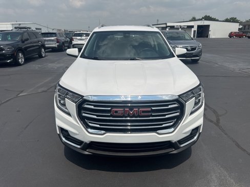 Used 2024 GMC Terrain SLT image 10