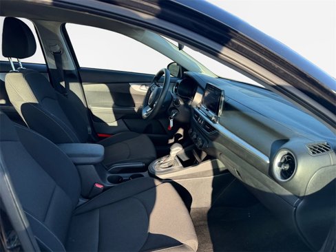 Certified 2022 Kia Forte LXS image 20