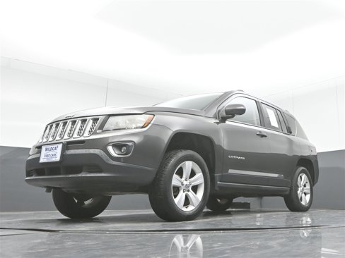 Used 2015 Jeep Compass 4WD image 28