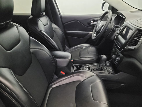Used 2020 Jeep Cherokee Latitude Plus image 21