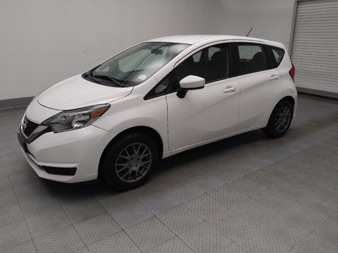 Used 2017 Nissan Versa Note SV image 2