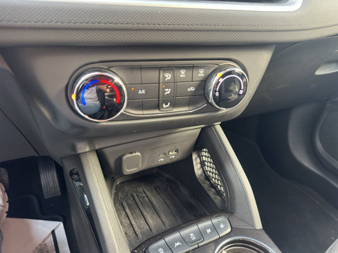 Used 2024 Chevrolet TrailBlazer LS w/ LS Convenience Package image 28