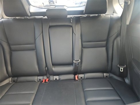 Used 2023 Nissan Rogue SV w/ SV Premium Package image 14