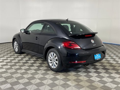 Used 2018 Volkswagen Beetle 2.0T S image 23