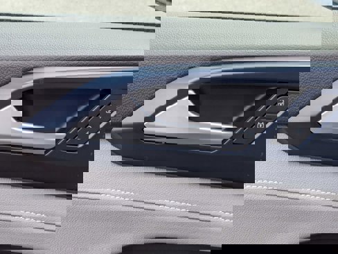 New 2024 Volkswagen Taos SE image 12