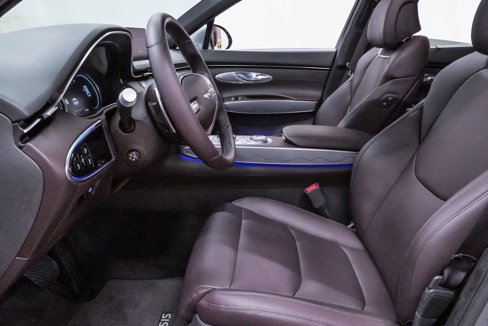 Certified 2022 Genesis GV70 2.5T w/ Advanced Package image 9