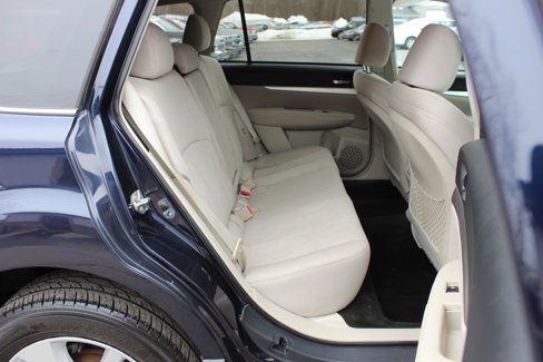 Used 2013 Subaru Outback 2.5i Premium image 39