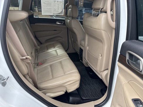 Used 2017 Jeep Grand Cherokee Limited w/ Luxury Group II image 20