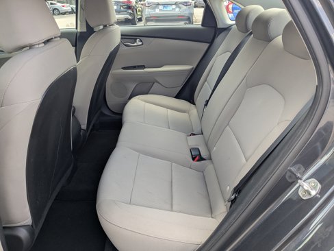 Used 2019 Kia Forte LXS image 12