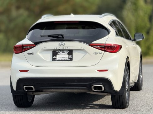 Used 2018 INFINITI QX30 image 6